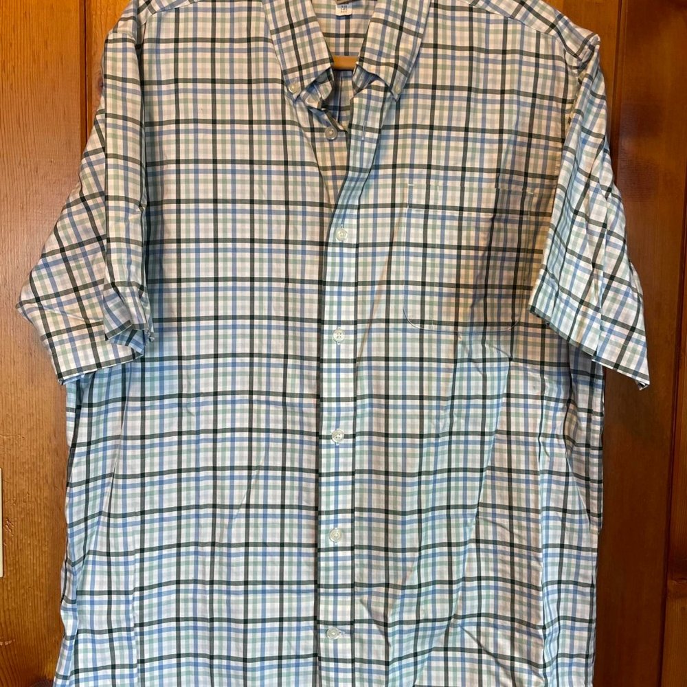Duluth Trading Company Men's Large Short Sleeve Shirt
